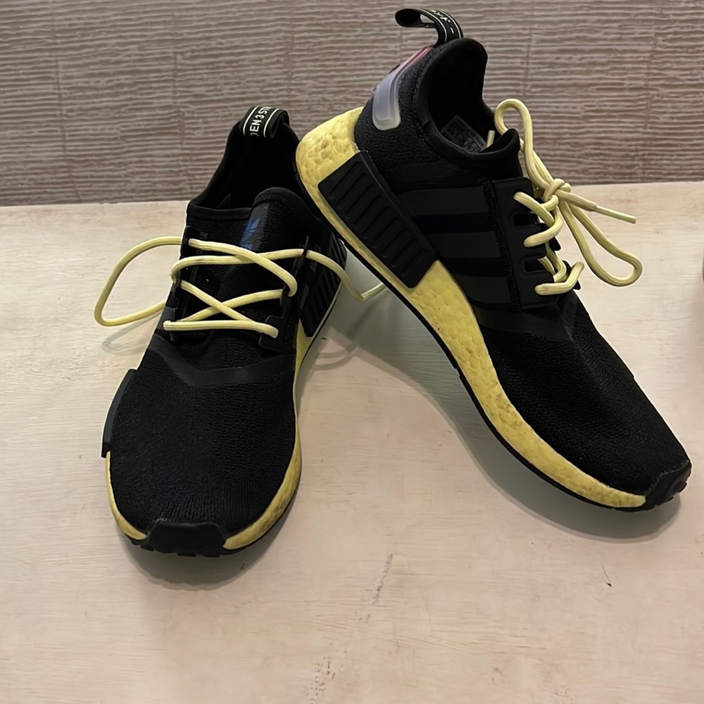 Adidas size 5/12 boy shoes